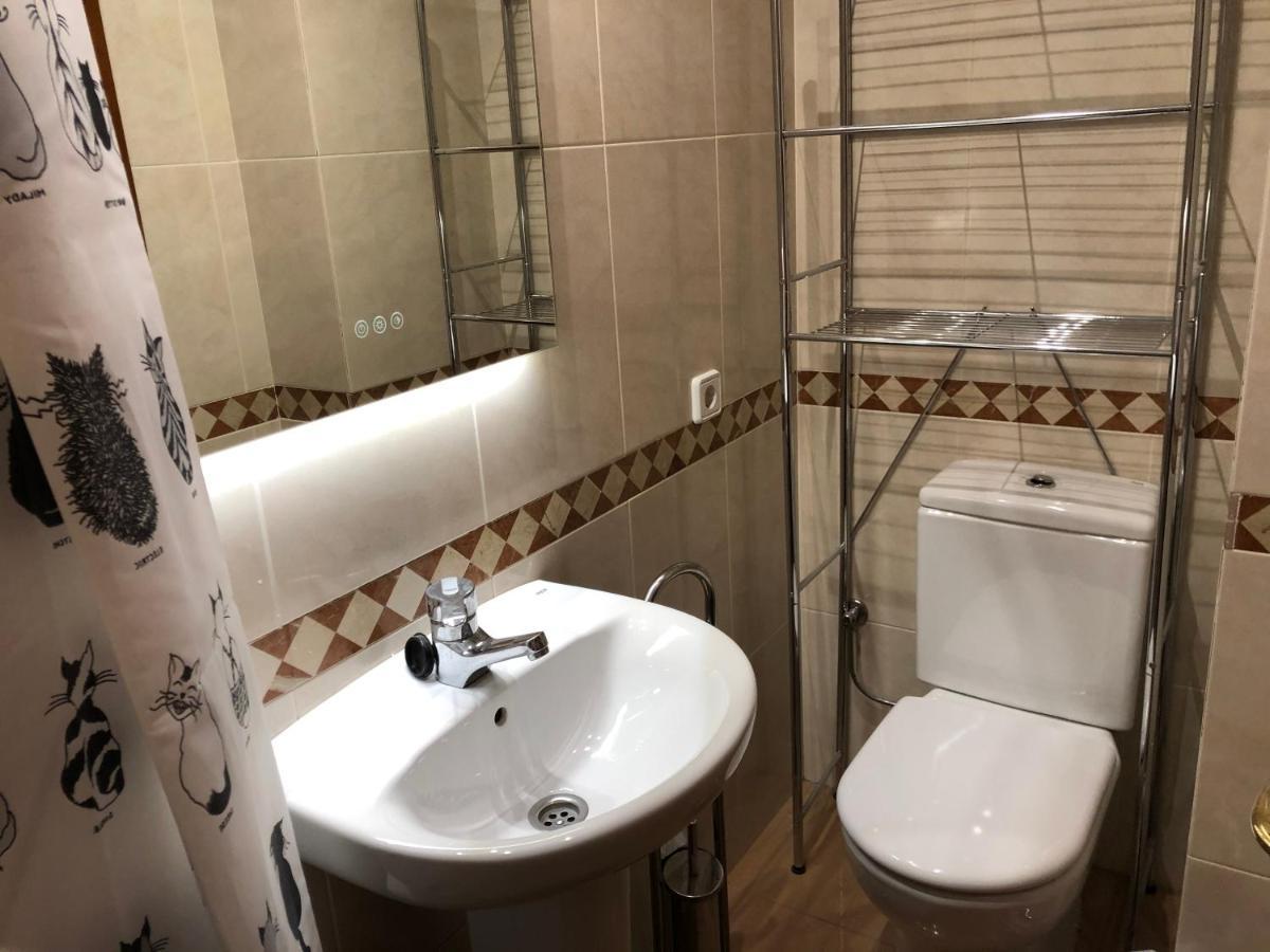 Apartaments Vicus 2 Con Vistas A La Plaza Mayor De Vic Luaran gambar